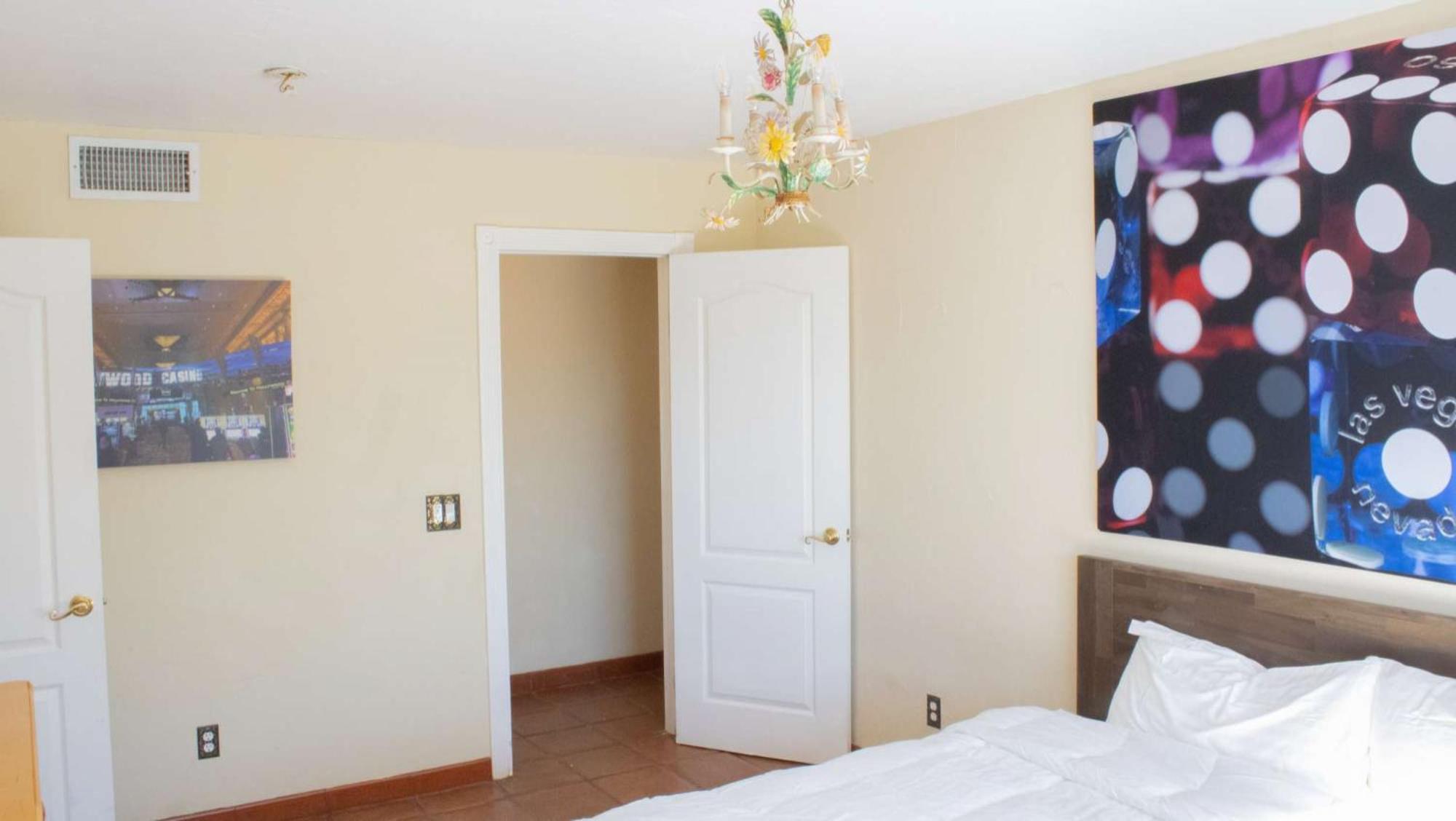 Private Home On 10 Acres - Heated Salt Pool & Jacuzzi, Mountain & City Views, Horseshoes, Basketball, Bbq, Golf Putting, Foosball, Croquet, Bose Stereo, White Cotton Bedding - Hilltop Hacienda, Pool Heat Optional Jamul Εξωτερικό φωτογραφία