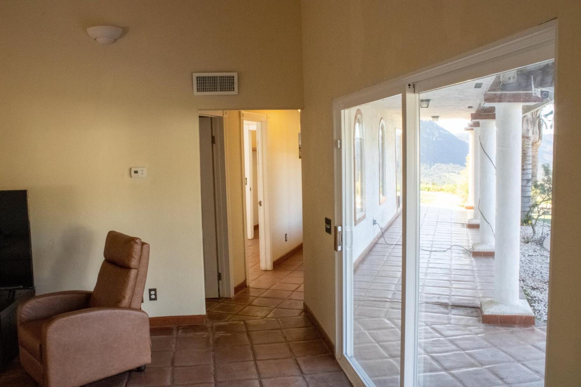 Private Home On 10 Acres - Heated Salt Pool & Jacuzzi, Mountain & City Views, Horseshoes, Basketball, Bbq, Golf Putting, Foosball, Croquet, Bose Stereo, White Cotton Bedding - Hilltop Hacienda, Pool Heat Optional Jamul Εξωτερικό φωτογραφία