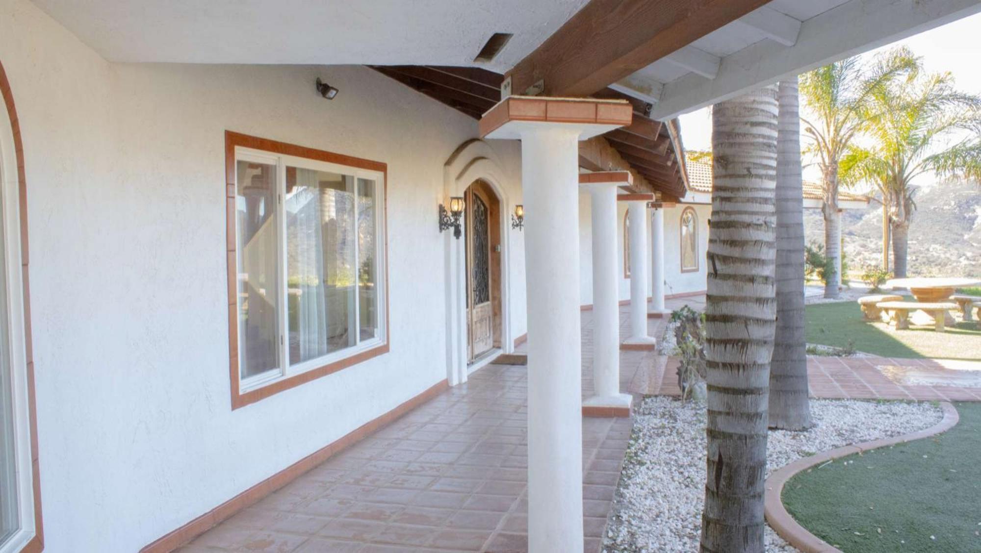 Private Home On 10 Acres - Heated Salt Pool & Jacuzzi, Mountain & City Views, Horseshoes, Basketball, Bbq, Golf Putting, Foosball, Croquet, Bose Stereo, White Cotton Bedding - Hilltop Hacienda, Pool Heat Optional Jamul Εξωτερικό φωτογραφία