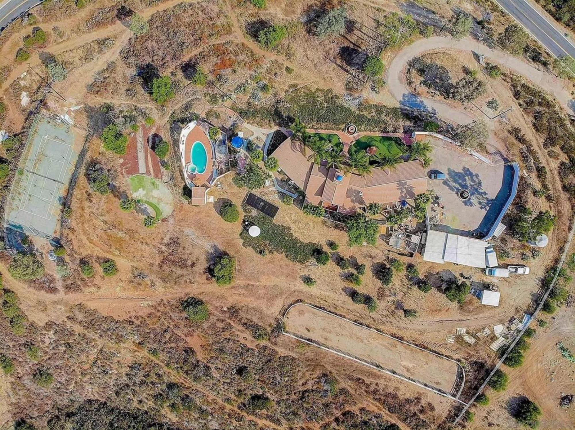 Private Home On 10 Acres - Heated Salt Pool & Jacuzzi, Mountain & City Views, Horseshoes, Basketball, Bbq, Golf Putting, Foosball, Croquet, Bose Stereo, White Cotton Bedding - Hilltop Hacienda, Pool Heat Optional Jamul Εξωτερικό φωτογραφία